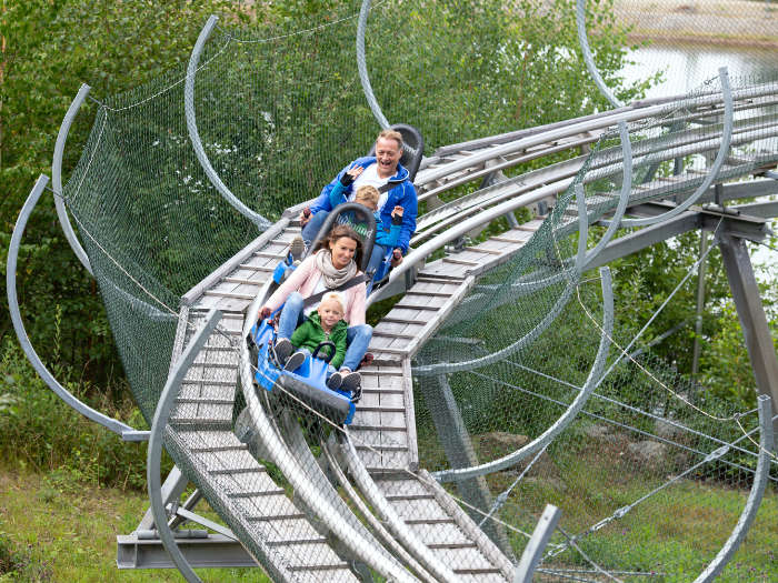 Familie im Alpine Coaster